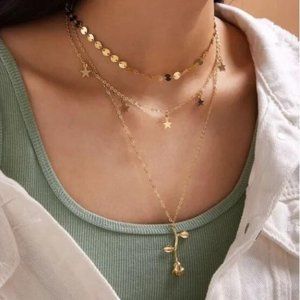 🆕3/$30 Gold Rose & Disc Layered Necklace